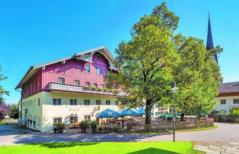 hotel gasthof schlosswirt 768x494