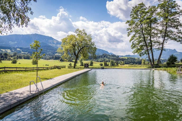 Naturbad Samerberg CAT Thomas Kujat Kopie 768x512