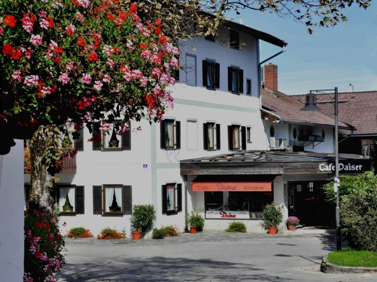 Cafe Daiser in Brannenburg 768x576